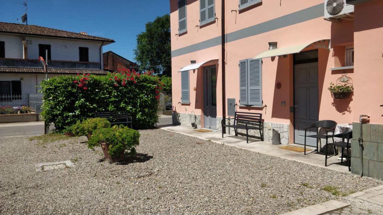 Marinella Guest House Cornale Exterior photo